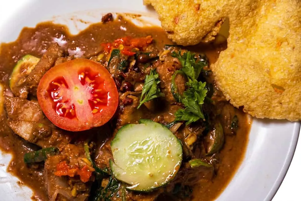 A plate of tipat cantok